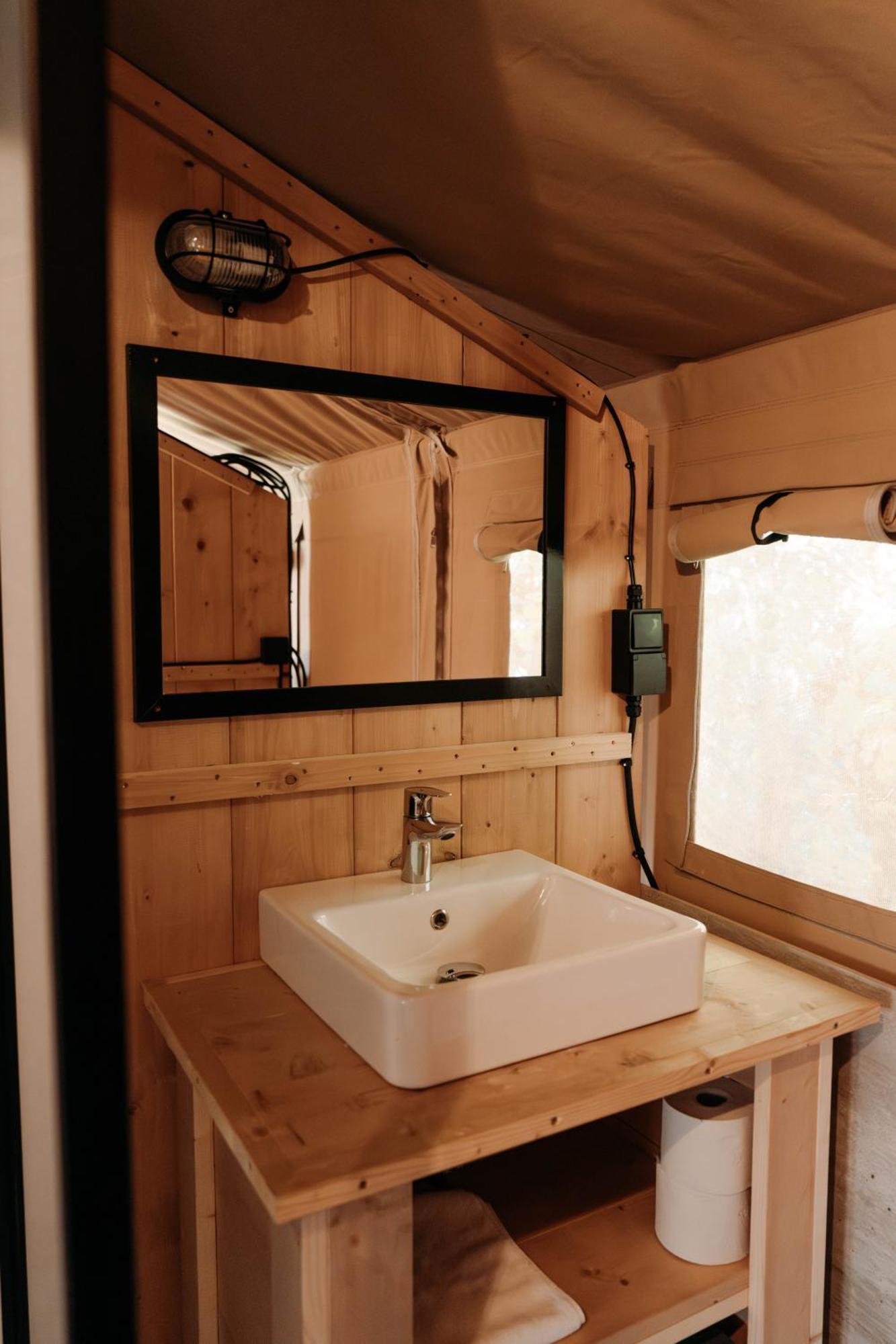 Camping De Tulpenweide Breezand Værelse billede